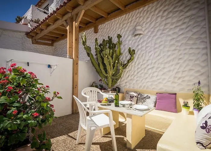 Natalis مورو ذيل خابلِ